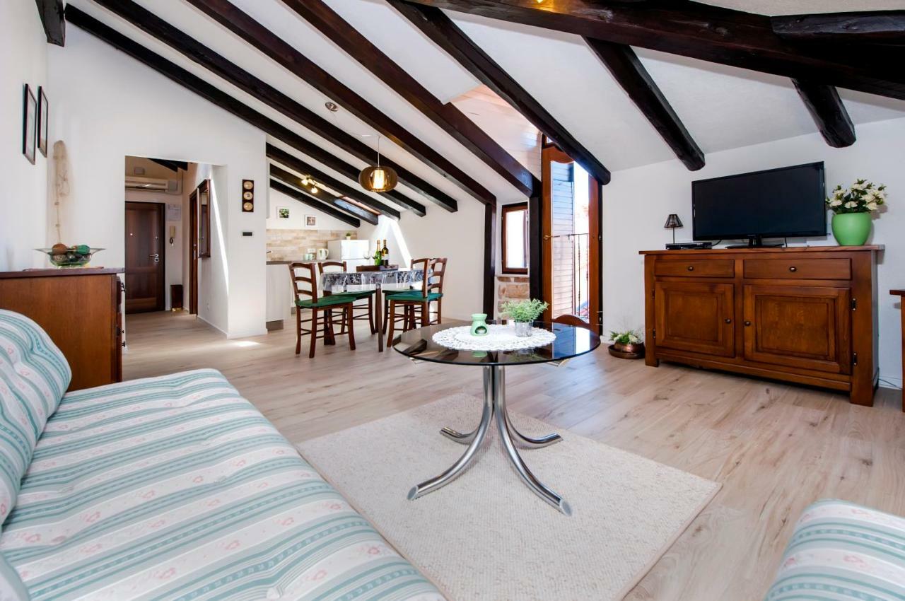 Rovigno Bella Sea View Apartment Zewnętrze zdjęcie